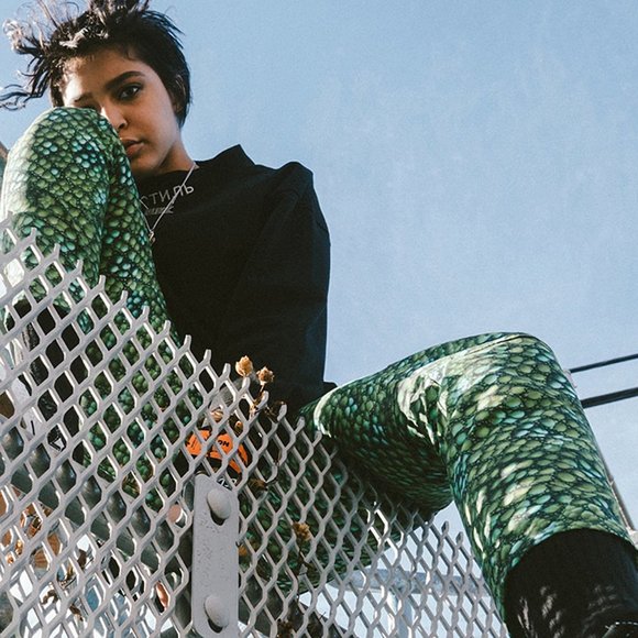 NEW! G-STAR X PHARRELL WILLIAMS 3D BOYFRIEND JEANS, W27_L32 - Picture 2 of 16